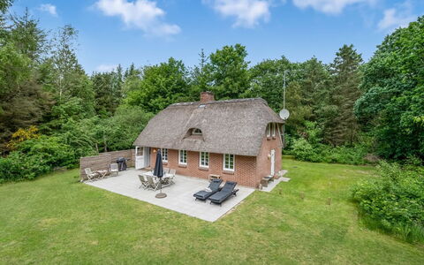 Alkil - 1.7Km from the Sea: Dach, Grundstueck, Hütte, Zuhause, Ländliches Gebiet, Schuppen, Abstellgleis, Gartenbauten, Blockhaus, Hütte