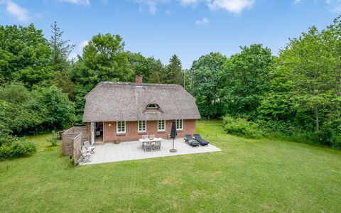 Alkil - 1.7Km from the Sea: Dach, Grundstueck, Hütte, Zuhause, Ländliches Gebiet, Schuppen, Abstellgleis, Gartenbauten, Blockhaus, Hütte