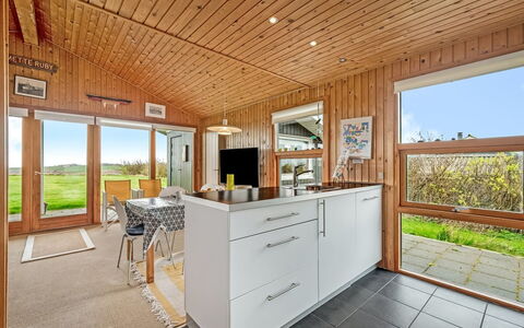 Tanea - 700M to the Fjord: Holz, Flooring, Interior Design, Decke, Fussboden, Holzbeize, Hartholz, Zimmer, Küche, Holzboden