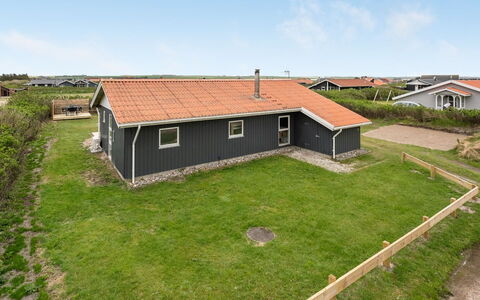 Thamara - 350M from the Sea: Haus, Dach, Zuhause, Hütte, Schuppen, Gartenbauten, Abstellgleis, Garten, Blockhaus, Hütte