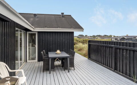 Arwen - 200M from the Sea: Dachdecken, Hütte, Haus, Dach, Zuhause, Bauernhaus, Hütte, Estate, Dorf