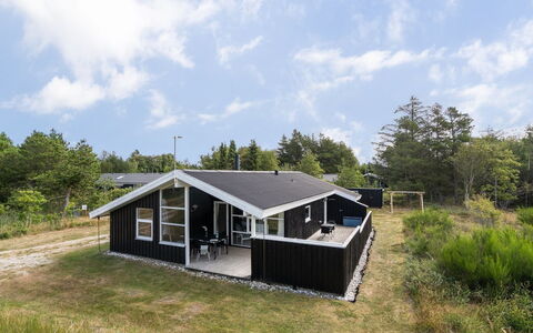 Anahi - 3Km from the Sea: Dachdecken, Hütte, Haus, Dach, Zuhause, Bauernhaus, Hütte, Estate, Dorf