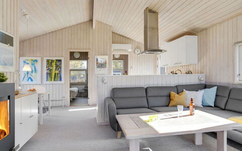 Anahi - 3Km from the Sea: Dachdecken, Hütte, Haus, Dach, Zuhause, Bauernhaus, Hütte, Estate, Dorf