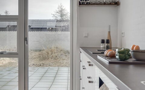 Ilsabe - 2Km from the Sea: Holz, Flooring, Interior Design, Fussboden, Möbel, Holzboden, Zimmer, Decke, Holzbeize, Hartholz