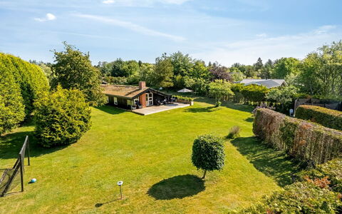 Ingimar - 2.2Km from the Sea: Die Architektur, Dach, Zuhause, Verbundwerkstoff, Daylighting, Abstellgleis, Auffahrt
