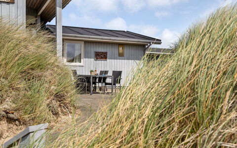Kulle - 200M from the Sea: Dach, Zuhause, Die Architektur, Haus, Hütte, Grundstueck, Abstellgleis, Estate, Gartenbauten