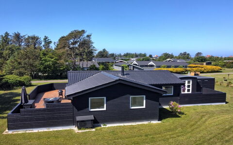 Kamp - 700M from the Sea: Holz, Zuhause, Veranda, Deck, Hartholz, Dach, Holzbeize, Holzboden, Eco Hotel