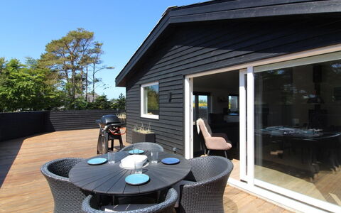 Kamp - 700M from the Sea: Holz, Zuhause, Veranda, Deck, Hartholz, Dach, Holzbeize, Holzboden, Eco Hotel