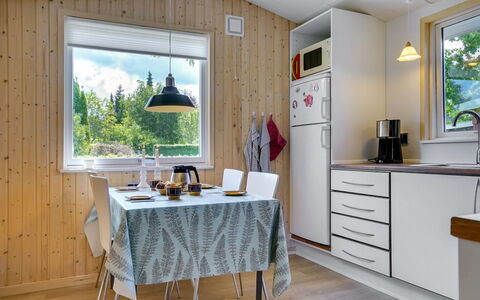 Ilari - 280M from the Sea: Wohngebiet, Dach, Vorort, Auffahrt, Estate, Kamin