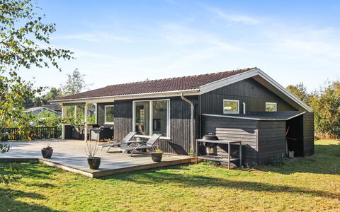 Touko - 850M from the Sea: Gras, Haus, Dach, Zuhause, Hütte, Strauch, Grundstueck, Ländliches Gebiet, Bauernhaus, Ground