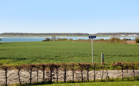 Ermelinda - 900M to the Fjord: Dach, Haus, Zuhause, Hütte, Abstellgleis, Estate, Auffahrt, Gartenbauten, Garten, Schuppen
