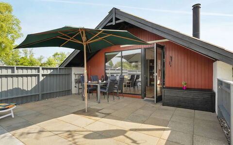 Tican - 400M from the Sea: Die Architektur, Dach, Zuhause, Verbundwerkstoff, Daylighting, Abstellgleis, Auffahrt