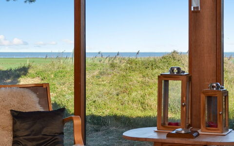 Asfrid - 3.5Km from the Sea: Möbel, Meer, Stuhl, Holzbeize, Ozean, Glas, Eco Hotel, Hartholz, Lack, Gartenmöbel
