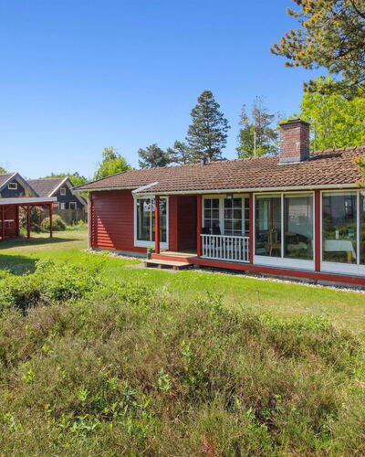 Asfrid - 3.5Km from the Sea