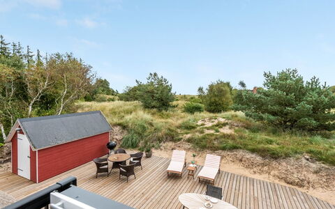 Merta: Strauch, Urban Design, Ground, Backstein, Wohnung, Estate, Mauerwerk, Balkon, Landscaping