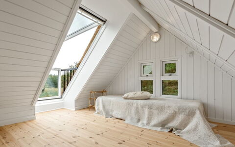 Merta: Strauch, Urban Design, Ground, Backstein, Wohnung, Estate, Mauerwerk, Balkon, Landscaping