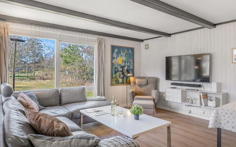 Yall - 1Km from the Sea: Holz, Dach, Die Architektur, Zuhause, Haus, Hütte, Abstellgleis, Hartholz, Steigung, Estate