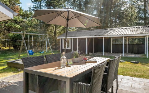 Yall - 1Km from the Sea: Holz, Dach, Die Architektur, Zuhause, Haus, Hütte, Abstellgleis, Hartholz, Steigung, Estate