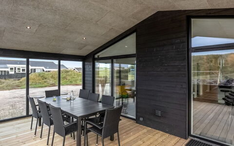 Birger - 300M from the Sea: Strauch, Urban Design, Ground, Backstein, Wohnung, Estate, Mauerwerk, Balkon, Landscaping