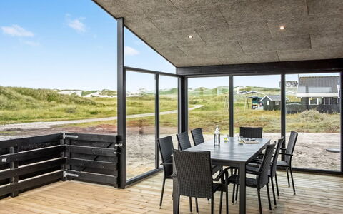 Birger - 300M from the Sea: Strauch, Urban Design, Ground, Backstein, Wohnung, Estate, Mauerwerk, Balkon, Landscaping