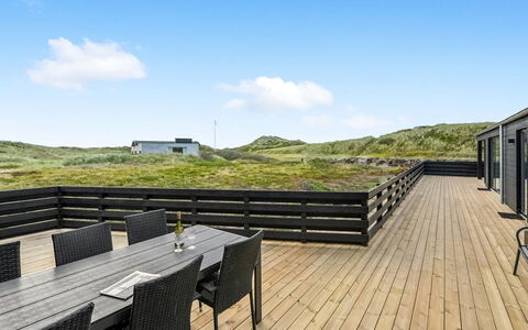 Birger - 300M from the Sea: Strauch, Urban Design, Ground, Backstein, Wohnung, Estate, Mauerwerk, Balkon, Landscaping