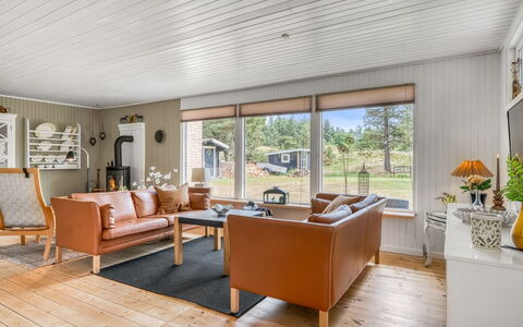 Gloria - 2.5Km from the Sea: Holz, Flooring, Interior Design, Decke, Fussboden, Zuhause, Holzboden, Wohnzimmer, Möbel, Zimmer