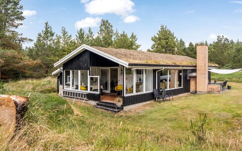 Gloria - 2.5Km from the Sea: Holz, Haus, Dach, Hütte, Zuhause, Die Architektur, Grundstueck, Ländliches Gebiet, Veranda, Bauernhaus