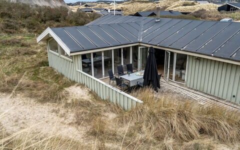 Erwith - 50M from the Sea: Die Architektur, Dach, Zuhause, Verbundwerkstoff, Daylighting, Abstellgleis, Auffahrt
