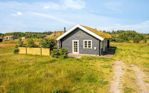 Annemie - 1.8Km from the Sea: Holz, Zuhause, Veranda, Deck, Hartholz, Dach, Holzbeize, Holzboden, Eco Hotel