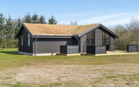 Bentine - 1.6Km from the Sea: 