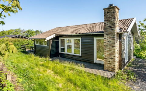 Gildo - 932M from the Sea: Die Architektur, Dach, Zuhause, Verbundwerkstoff, Daylighting, Abstellgleis, Auffahrt