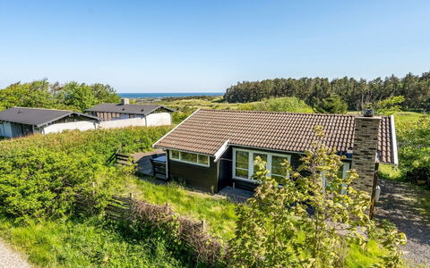 Gildo - 932M from the Sea: Die Architektur, Dach, Zuhause, Verbundwerkstoff, Daylighting, Abstellgleis, Auffahrt