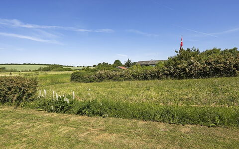 Kierstine - 100M from the Sea: Wohngebiet, Dach, Vorort, Auffahrt, Estate, Kamin