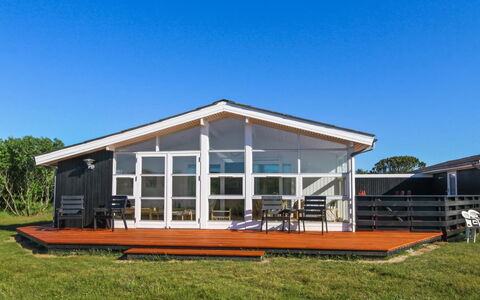 Allis - 400M from the Sea: Dachdecken, Hütte, Haus, Dach, Zuhause, Bauernhaus, Hütte, Estate, Dorf