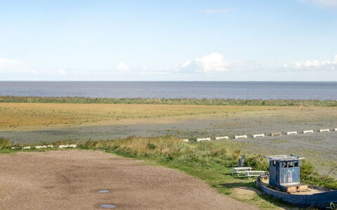 Theis - 100M from the Sea: Horizont, Ökoregion, Einfach, Wiese, Wolke, Grundstueck, Küste, Meer, Ufer, Feld
