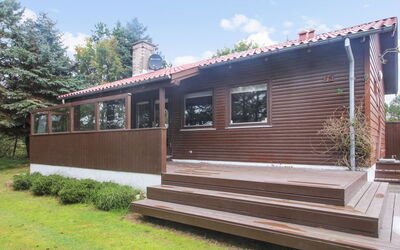 Eine - 800M from the Sea