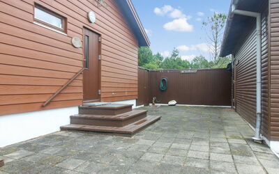 Eine - 800M from the Sea