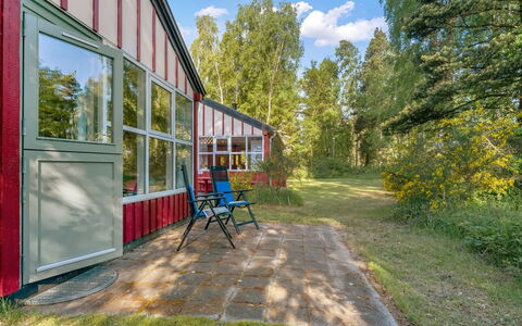 Hira - 300M from the Sea: Dach, Haus, Zuhause, Hütte, Tür, Abstellgleis, Deck, Veranda, Planke, Hartholz