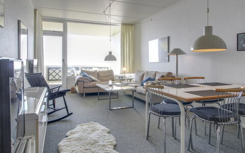 Rubi - 50M from the Sea: Decke, Flooring, Interior Design, Fussboden, Verbundwerkstoff, Möbel, Resort, Hotel, Design, Daylighting