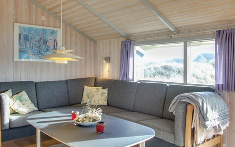 Stian - 200M from the Sea: Dachdecken, Hütte, Haus, Dach, Zuhause, Bauernhaus, Hütte, Estate, Dorf