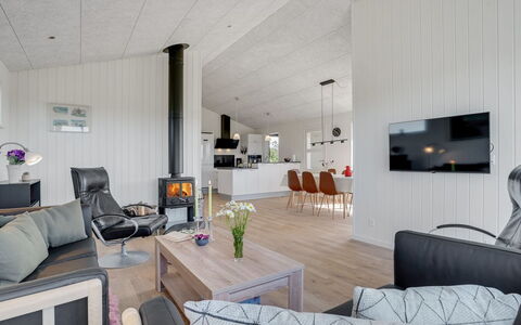 Alvhild - from the Sea: Holz, Dach, Die Architektur, Zuhause, Haus, Hütte, Abstellgleis, Hartholz, Steigung, Estate