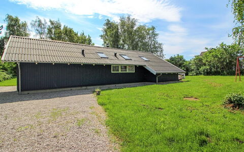 Ejvi - 700M from the Sea: Flooring, Wand, Fussboden, Interior Design, Holz, Decke, Holzboden, Beleuchtung, Möbel, Laminatboden