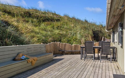 Kalervo - 100M from the Sea: Die Architektur, Dach, Zuhause, Verbundwerkstoff, Daylighting, Abstellgleis, Auffahrt