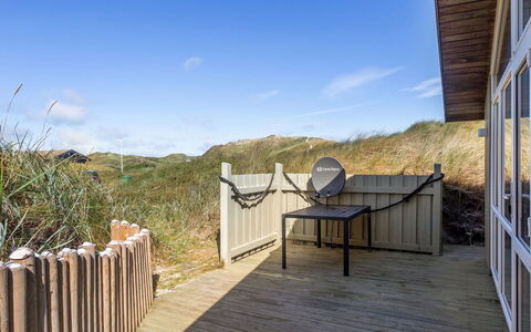 Kalervo - 100M from the Sea: Die Architektur, Dach, Zuhause, Verbundwerkstoff, Daylighting, Abstellgleis, Auffahrt