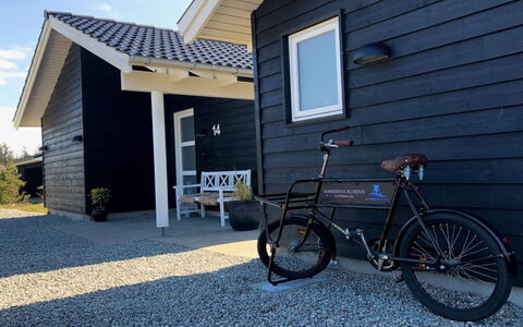 Ancel - 1.7Km from the Sea: Schwimmbad, Gartenmöbel, Möbel, Resort, Flagstone, Eco Hotel, Schatten, Stuhl, Freizeit, Estate