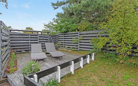 Fasti - 300M from the Sea: Pflanzengemeinschaft, Sonnenlicht, Krautige Pflanze, Garten, Plantage, Landwirtschaft, Bauernhof