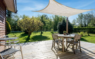 Alvia - 200M from the Sea