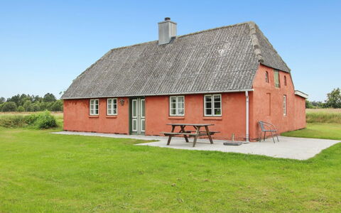 Eduard - 4.3Km from the Sea: Haus, Dach, Zuhause, Hütte, Schuppen, Gartenbauten, Abstellgleis, Garten, Blockhaus, Hütte