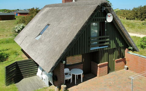 Tofi - 400M from the Sea