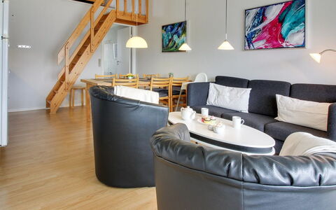 Thoni - 200M from the Sea: Interior Design, Möbel, Flooring, Holz, Fussboden, Decke, Zimmer, Wohnzimmer, Couch, Holzboden
